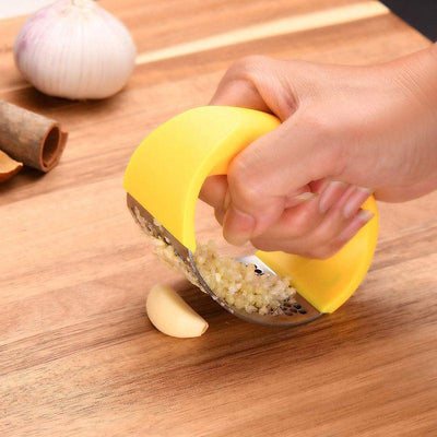 Handheld Stainless Steel Garlic Mincer